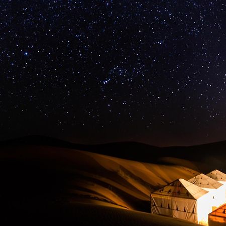 Sahara Dunes Luxury Camp เมอร์ซูกา ภายนอก รูปภาพ
