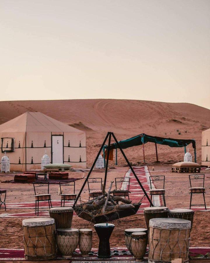 Sahara Dunes Luxury Camp เมอร์ซูกา ภายนอก รูปภาพ