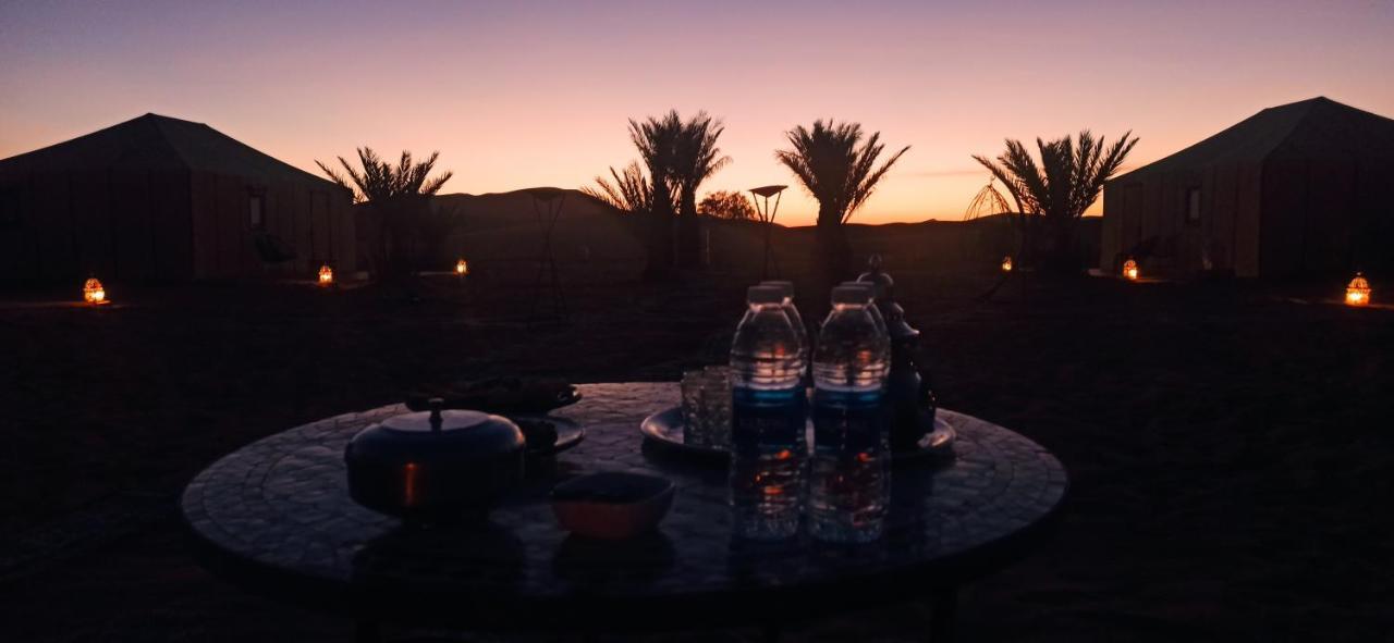 Sahara Dunes Luxury Camp เมอร์ซูกา ภายนอก รูปภาพ