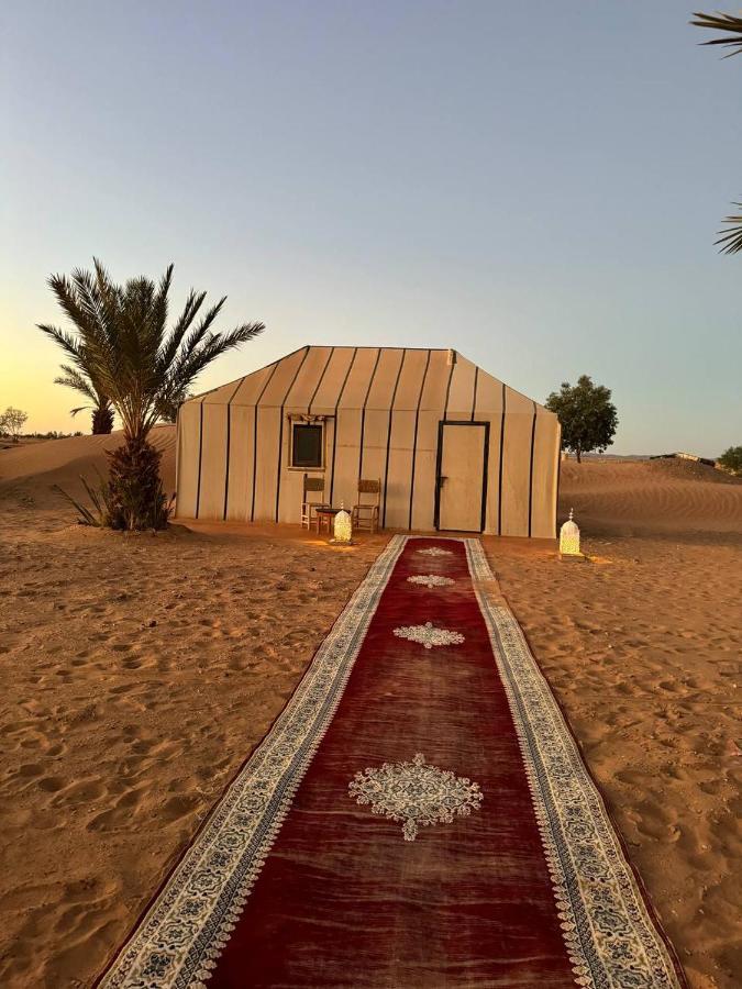 Sahara Dunes Luxury Camp เมอร์ซูกา ภายนอก รูปภาพ