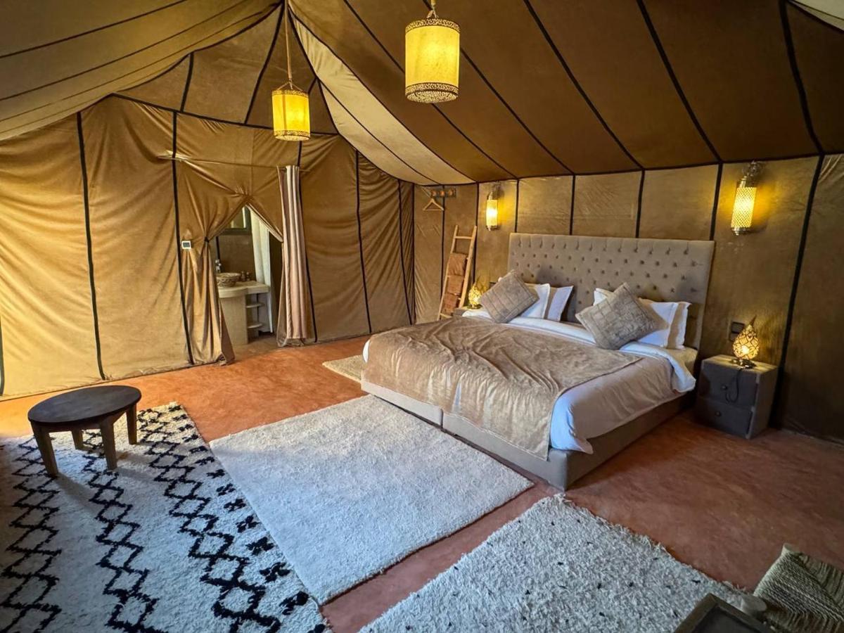 Sahara Dunes Luxury Camp เมอร์ซูกา ภายนอก รูปภาพ