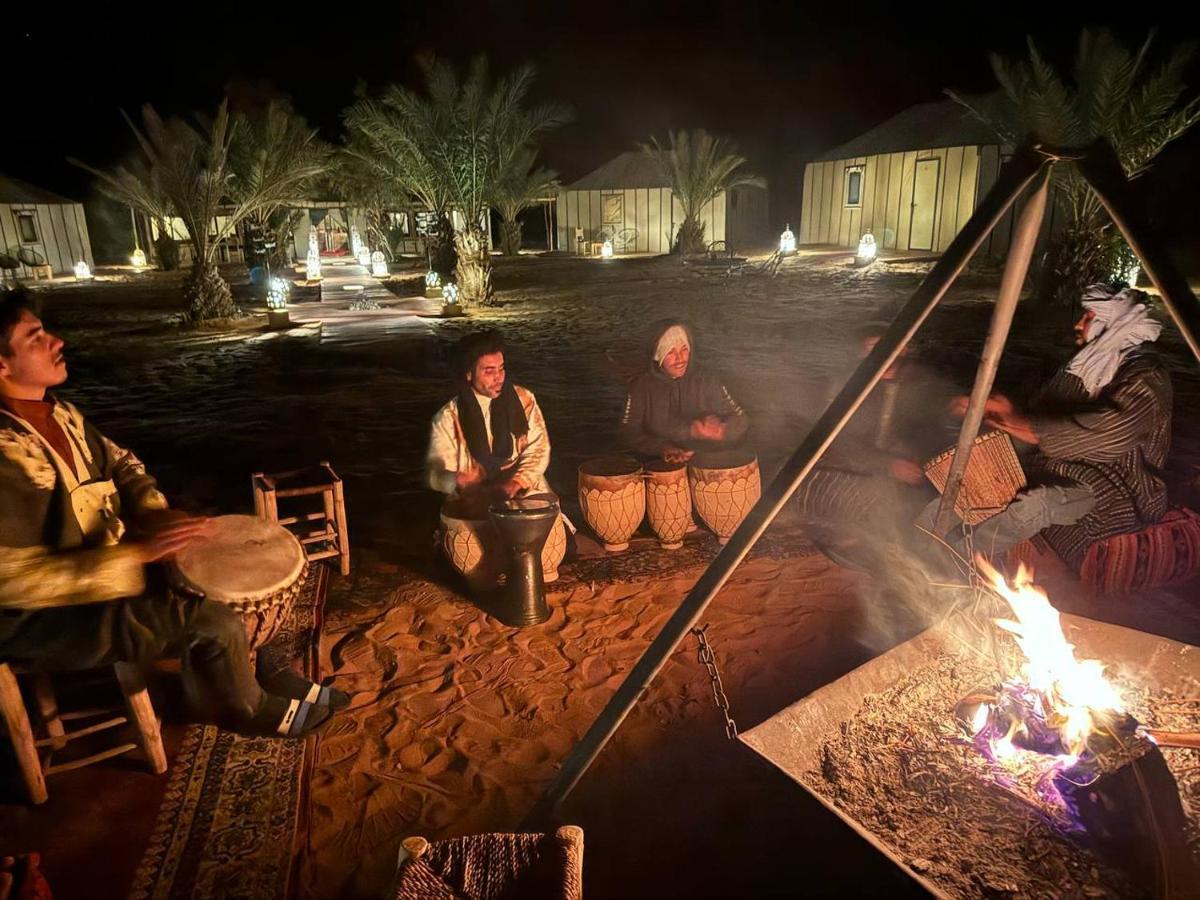 Sahara Dunes Luxury Camp เมอร์ซูกา ภายนอก รูปภาพ