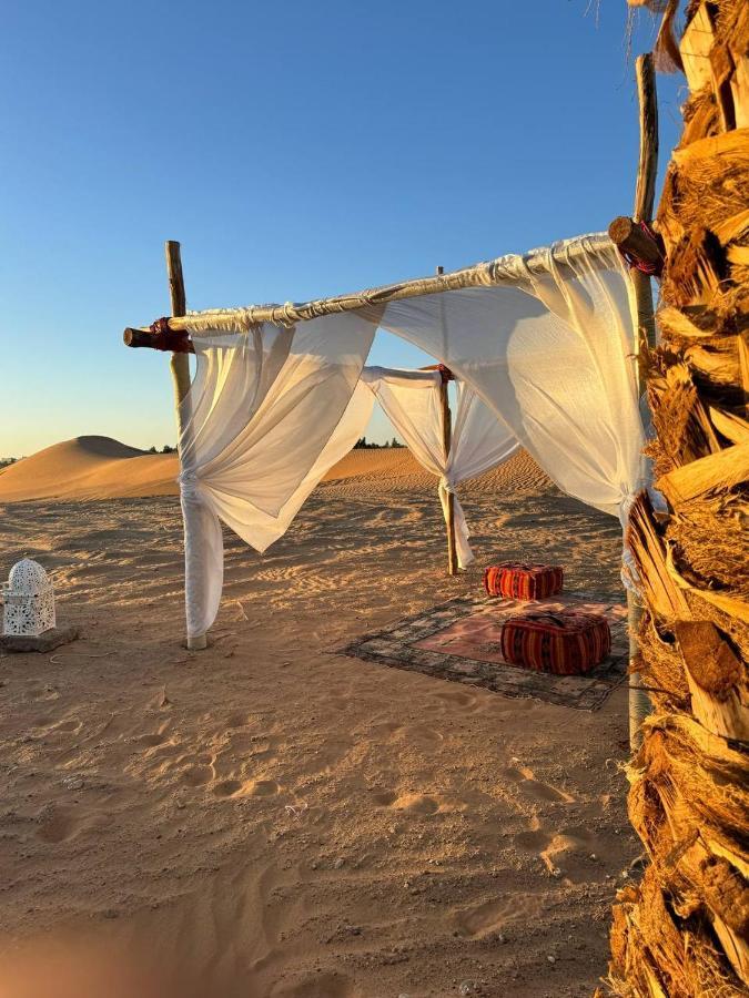 Sahara Dunes Luxury Camp เมอร์ซูกา ภายนอก รูปภาพ
