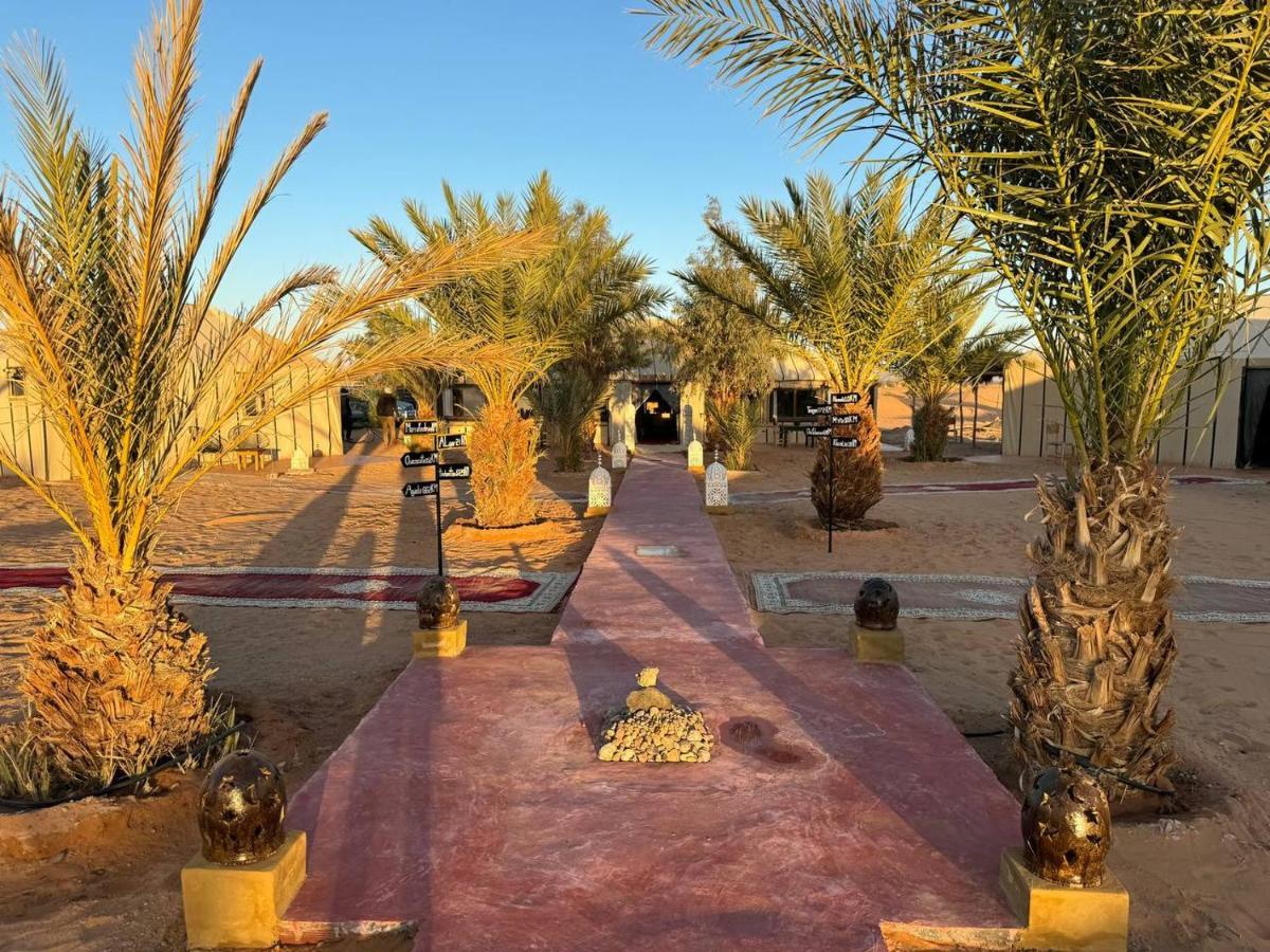 Sahara Dunes Luxury Camp เมอร์ซูกา ภายนอก รูปภาพ