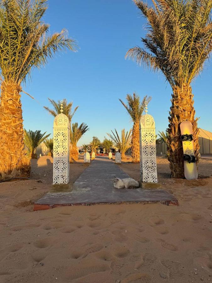 Sahara Dunes Luxury Camp เมอร์ซูกา ภายนอก รูปภาพ