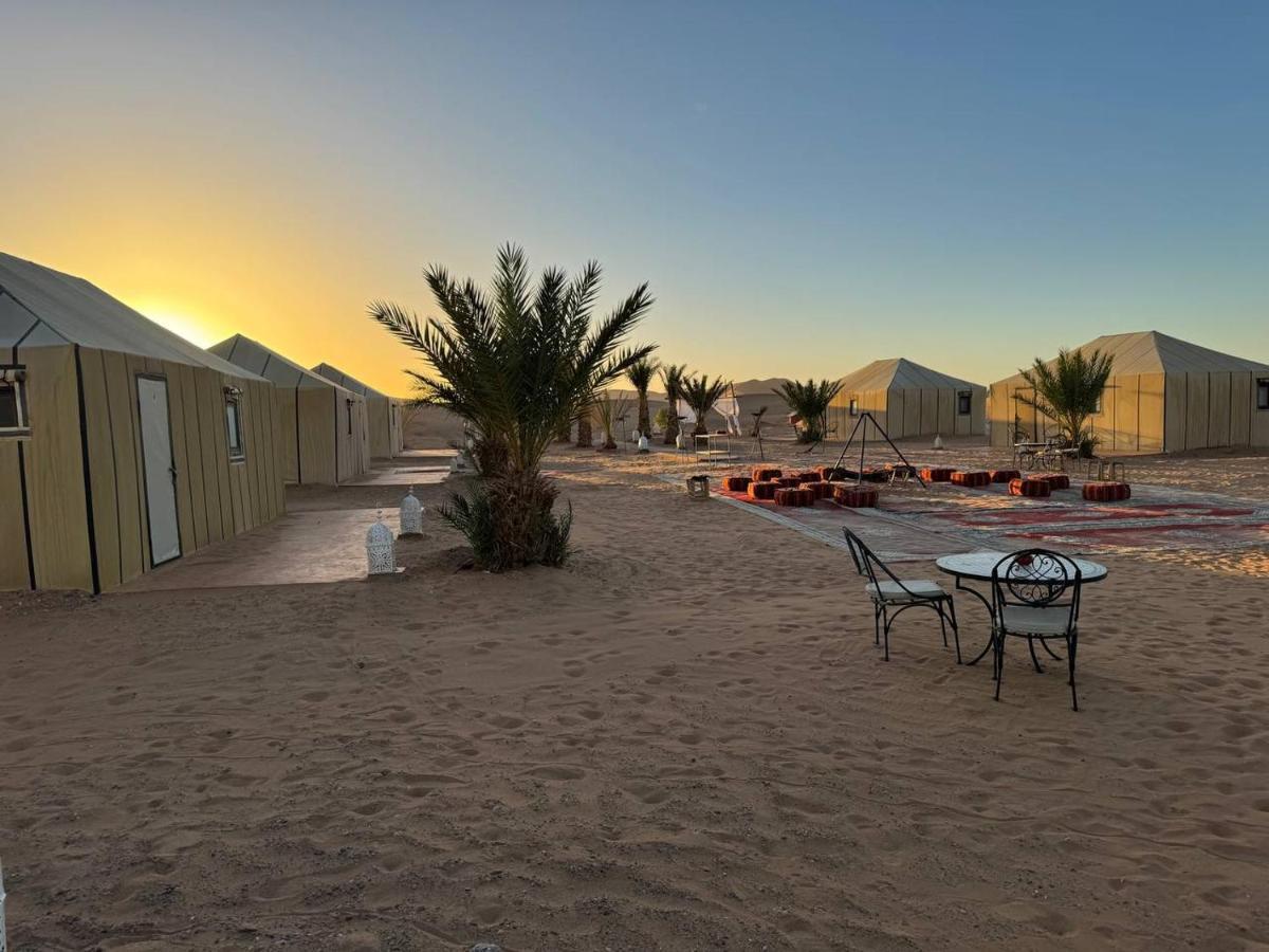 Sahara Dunes Luxury Camp เมอร์ซูกา ภายนอก รูปภาพ