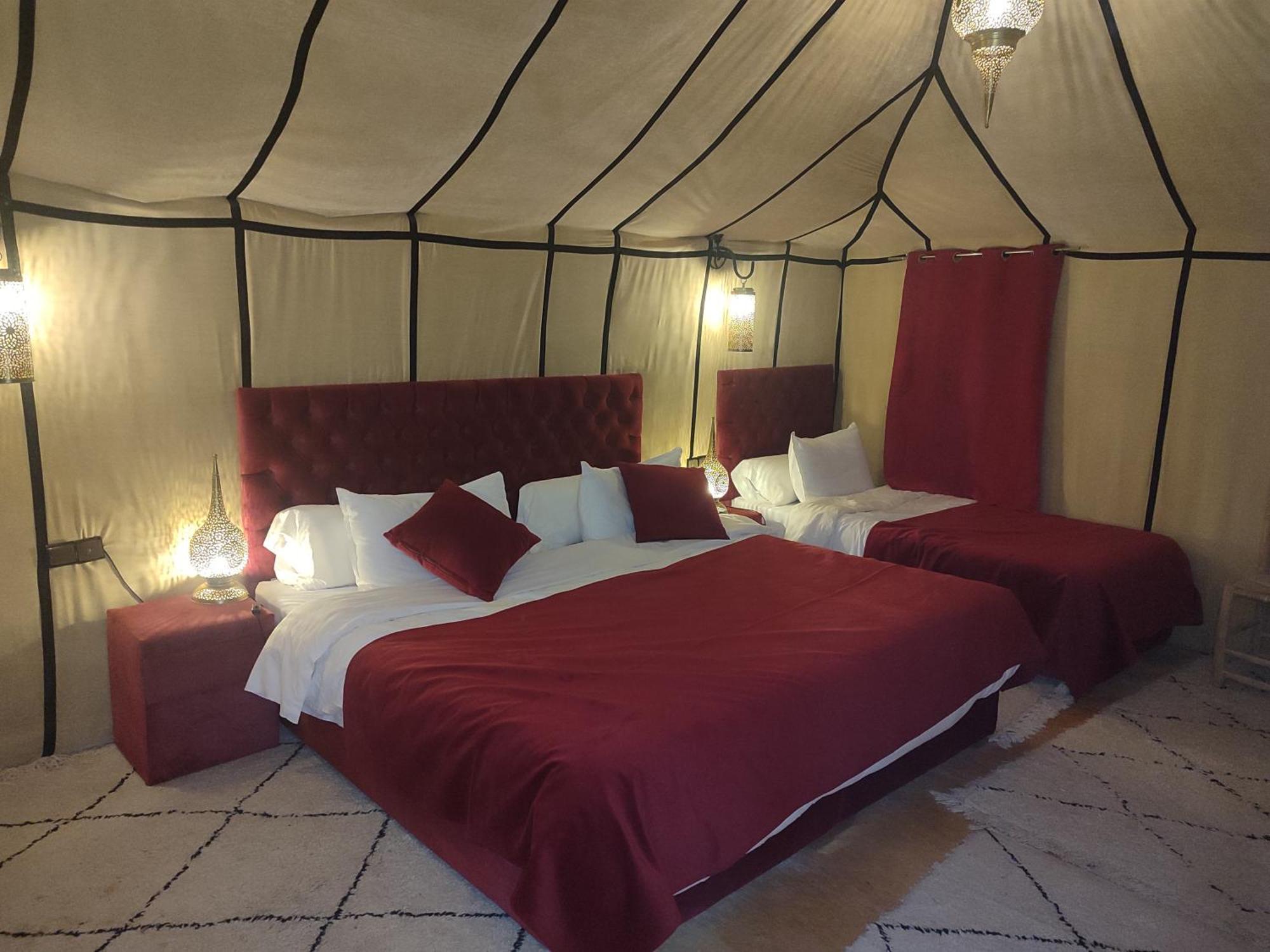 Sahara Dunes Luxury Camp เมอร์ซูกา ภายนอก รูปภาพ